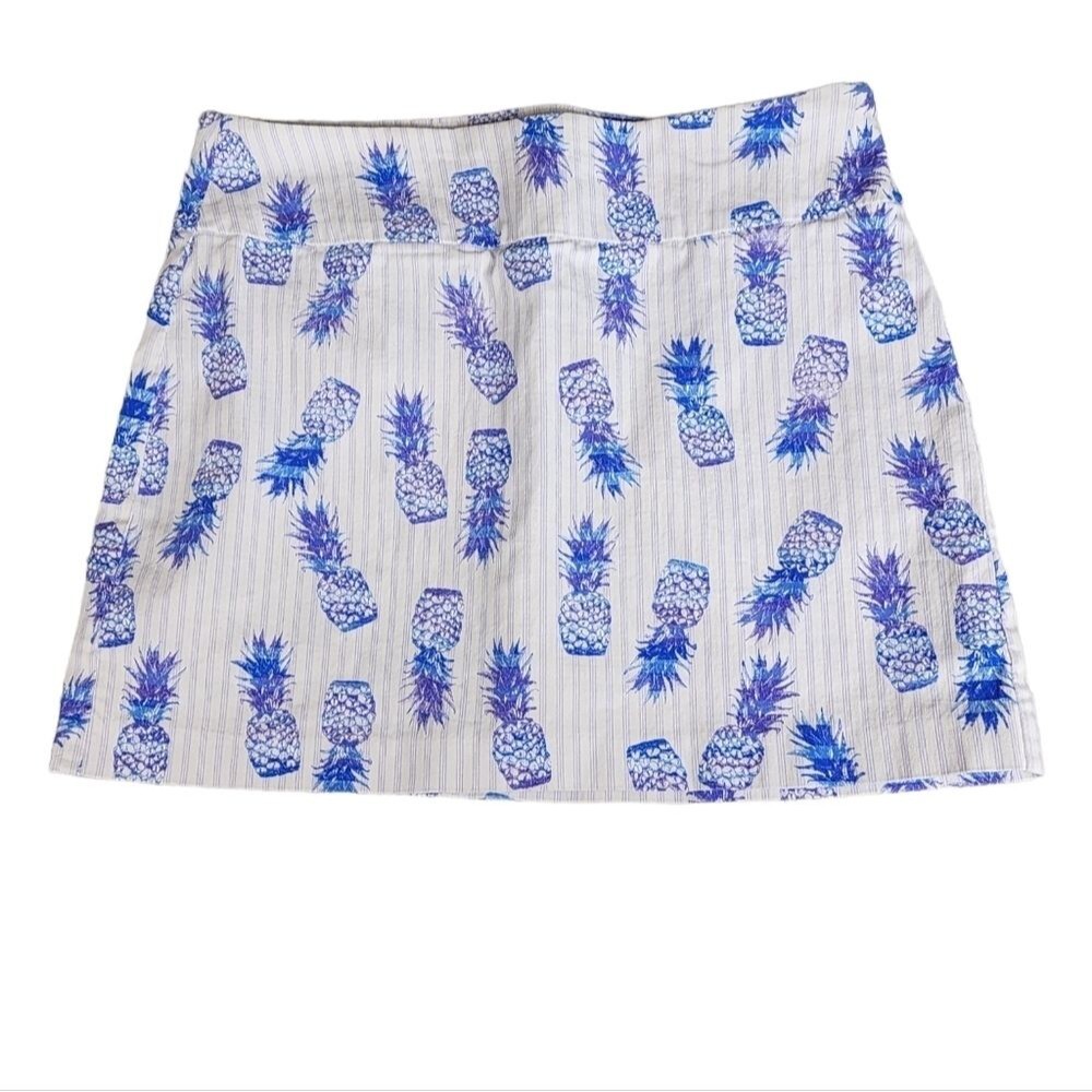 D.F.A. New York White and Blue Pineapple mini Skort Size 8P